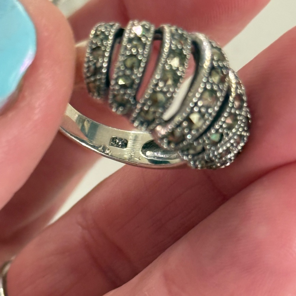 Sterling Silver Marcasite Gemstone Jewelry Set - Elephant Pendant, Ring, Earring - Picture 5 of 12
